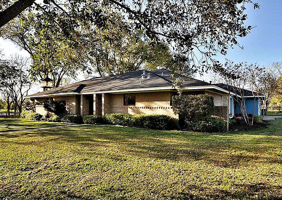 1st image of 32802 Hepplewhite Dr