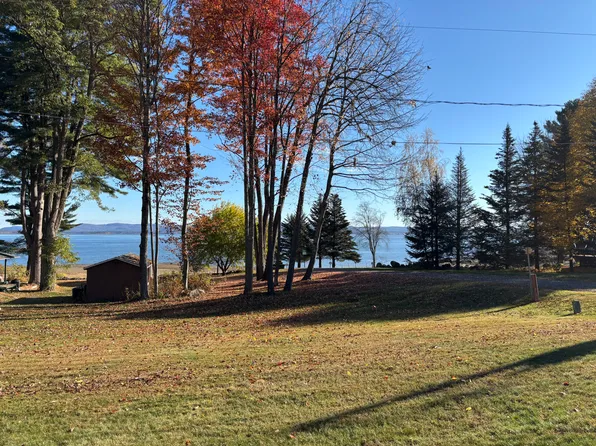 109 Paradise Point Road Ext, Mayfield, NY 12117