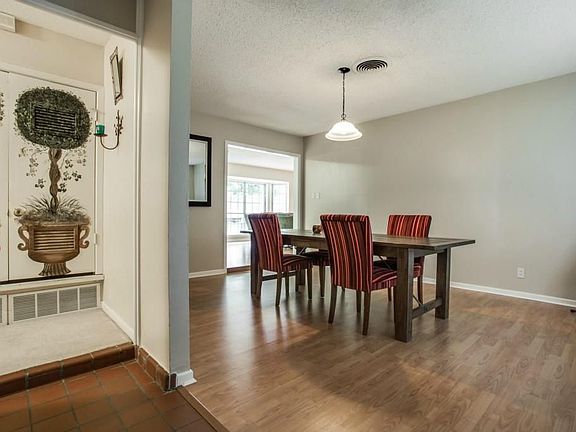 4th image of 3216 Phoenix Dr
