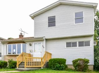 246 N 3rd St, Bethpage, NY