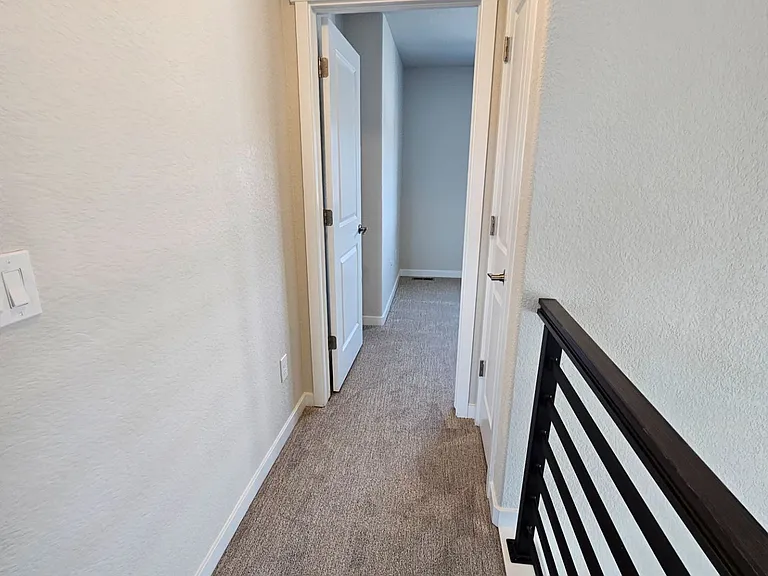 1853 Clayhouse Dr — Photo 20