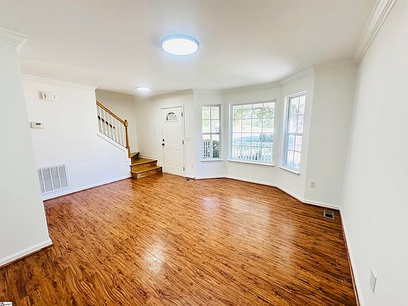 5th image of 15 Tryon Ave