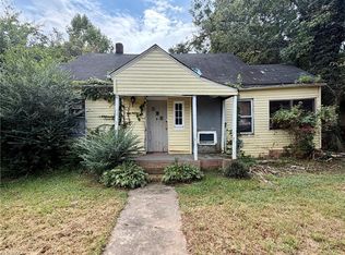 1146 Cook St, Winston Salem, NC 27105
