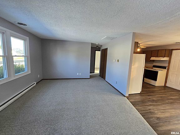 4th image of 4640 W Rockwell Dr