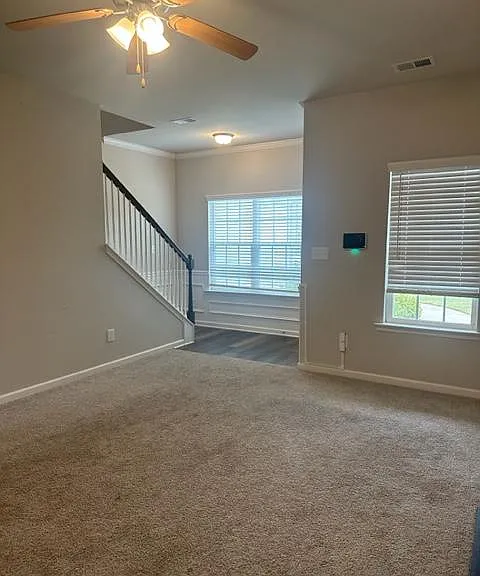 156 Amelia Dr — Photo 5