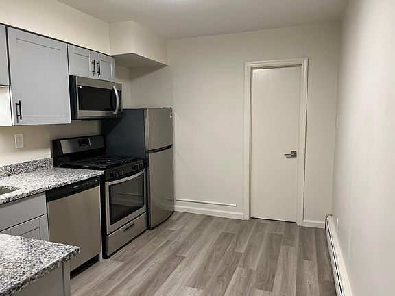 Large walk in pantry - coming soon