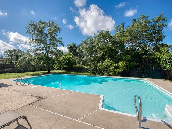 5th image of 1515 Cypress Bend Trl