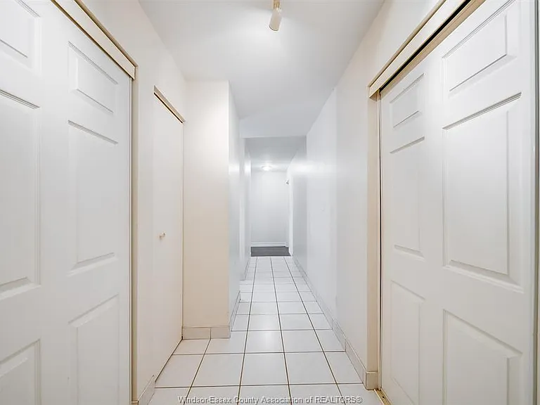 540 Ouellette Ave #5B — Photo 30