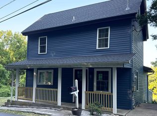 122 Creekside Dr, Enola, PA 17025