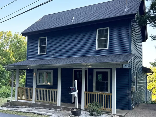 122 Creekside Dr, Enola, PA 17025