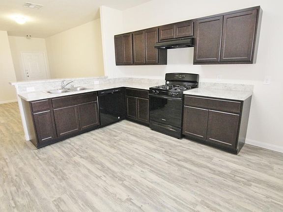 5th image of 3947 Lexington Grove Ct