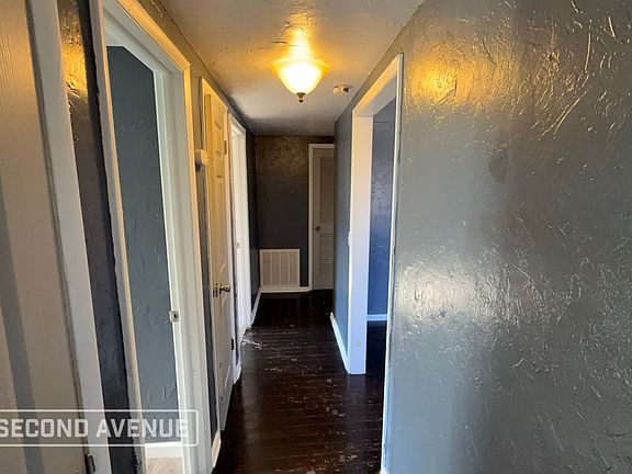 5th image of 2443 N Prospect Ave