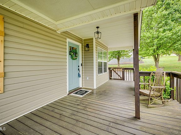 4th image of 111 Glen Ayre Dr