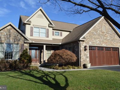 11 Essex Dr, Carlisle, PA, 17015