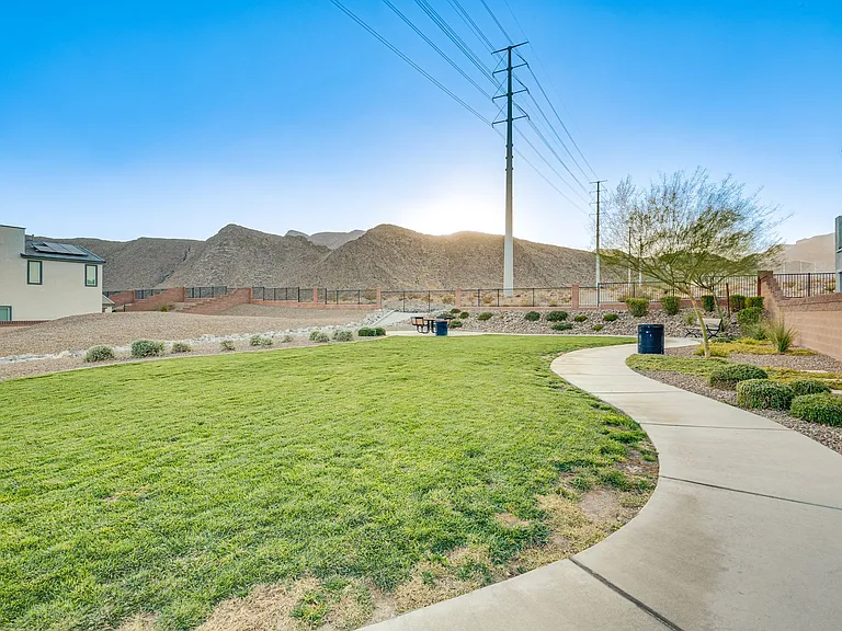 10764 Maltese Falcon Ave — Photo 24