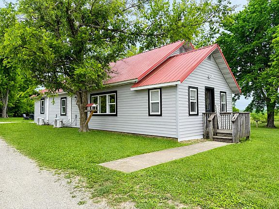 2nd image of 8830 Greentree Road