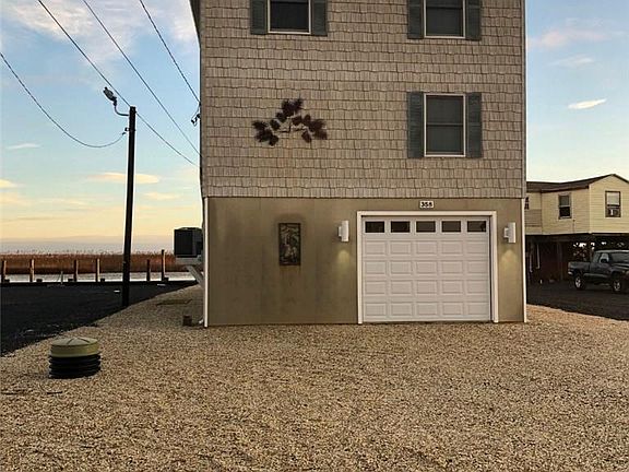 2nd image of 358 Dock Rd