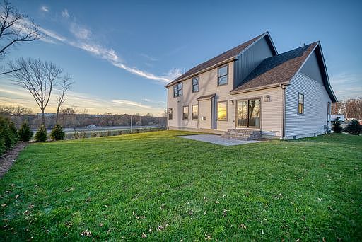 2nd image of 25 Wildwood Dr