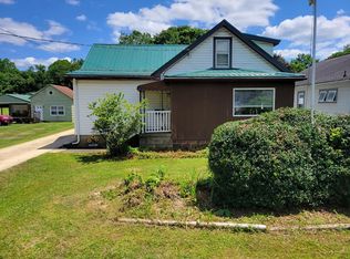 315 Sugarcreek Dr, Franklin, PA 16323