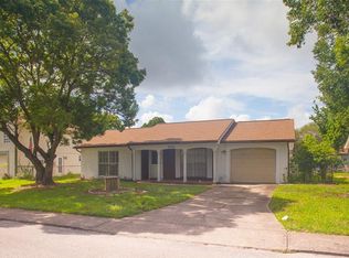 8300 Cavalry Dr, Hudson, FL 34667