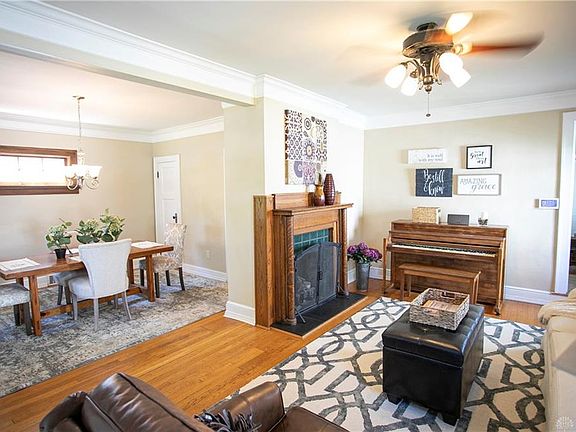 3rd image of 123 Aberdeen Ave