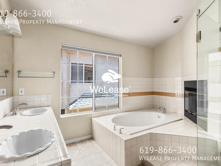 1051 Beryl St #D — Photo 18