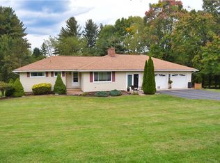 147 Rustic Park Rd, Ellwood City, PA 16117