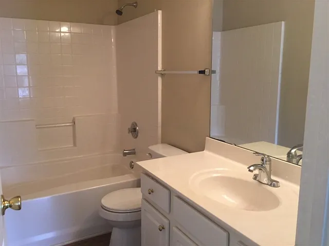 4271 Lake Woodard Dr — Photo 9