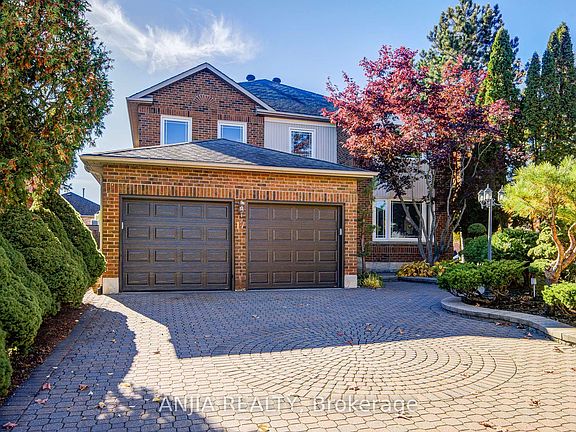 3rd image of 17 Charrington Cres