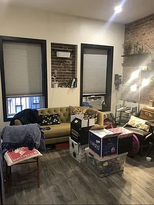 Rented by Compass | media 10