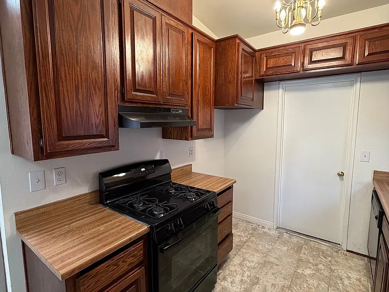 4515 Revillo Way — Photo 4