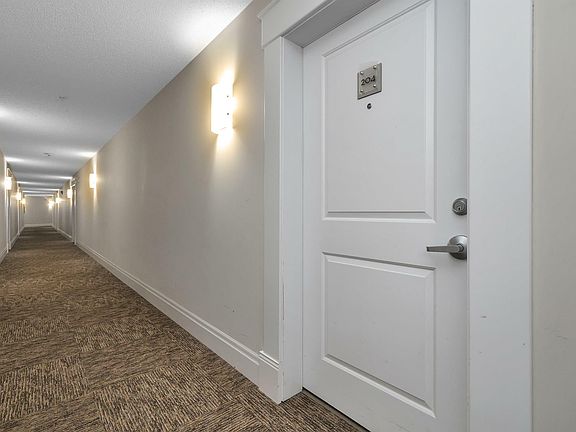4th image of 3719 Whitelaw Ln NW #204