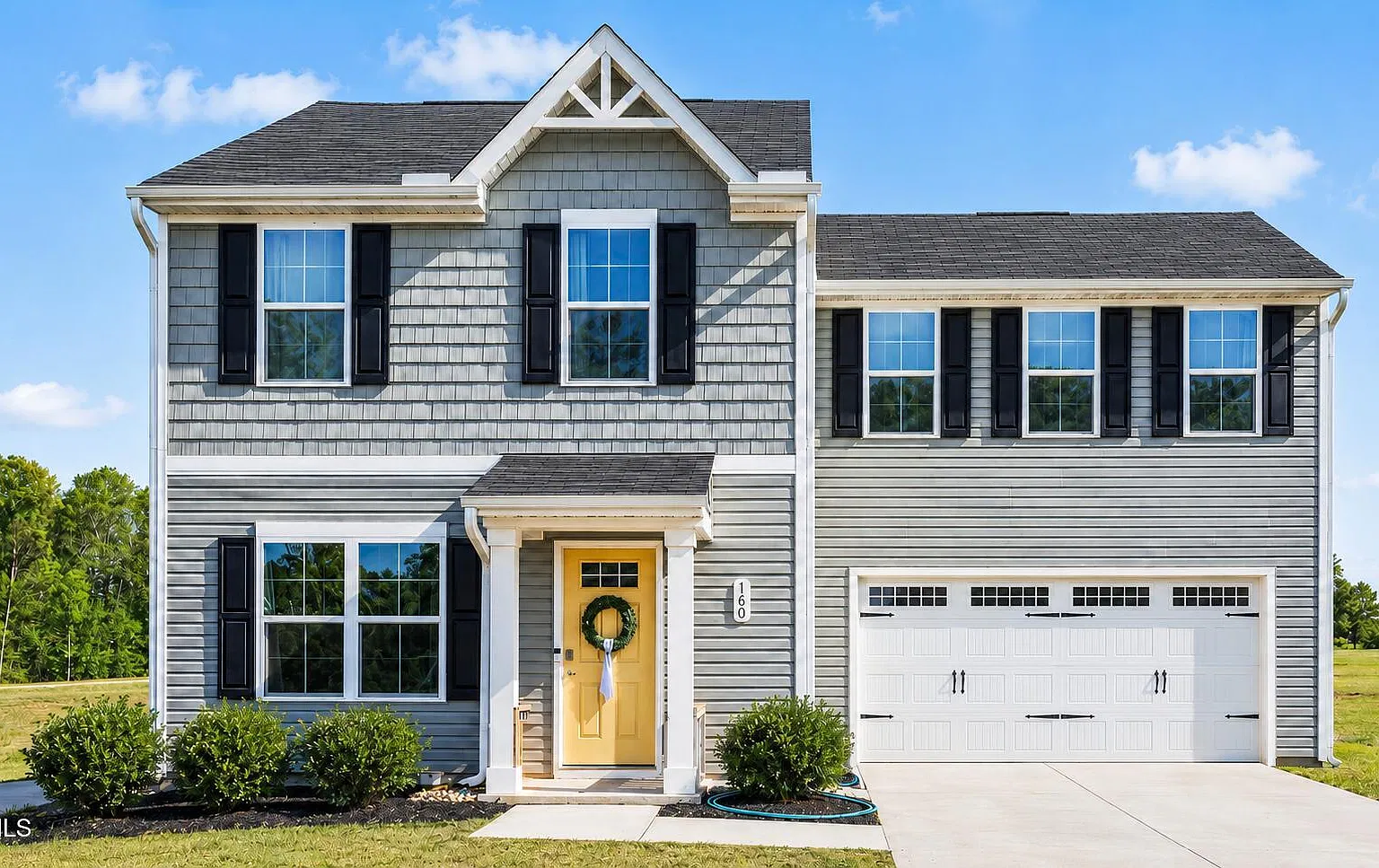5 bed, 2.0 bath, 1689 sqft, $2,200 — Photo 1