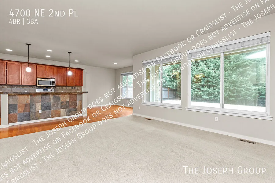 Delightful Renton 4-Bedroom Haven — Photo 3