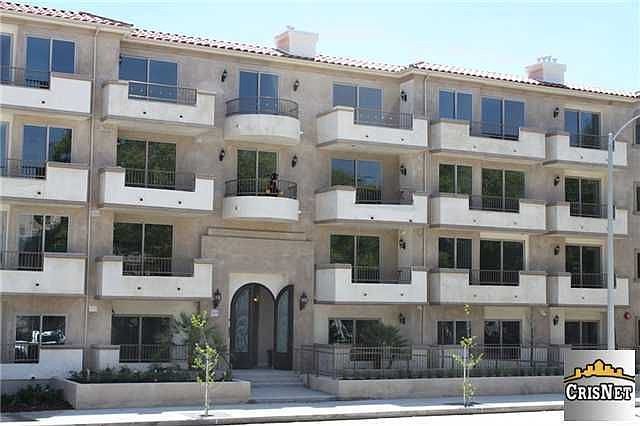 1st image of 11218 Camarillo St #101