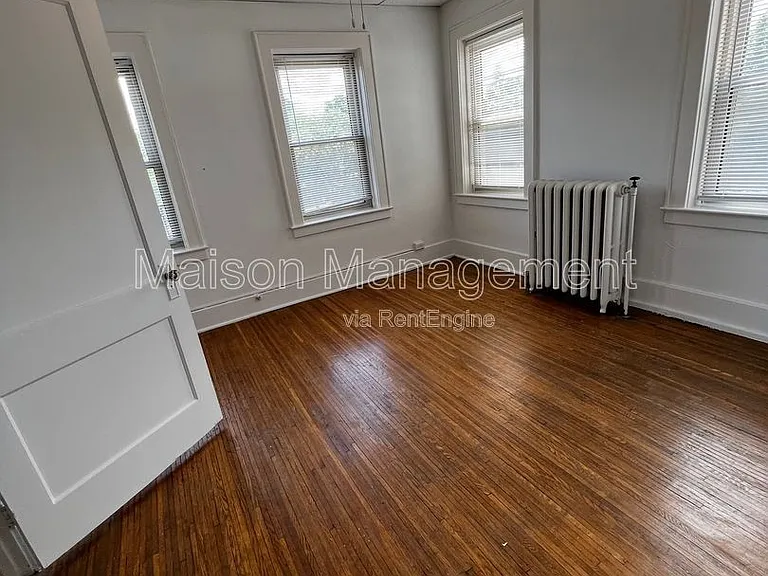 1625 East Ave — Photo 14