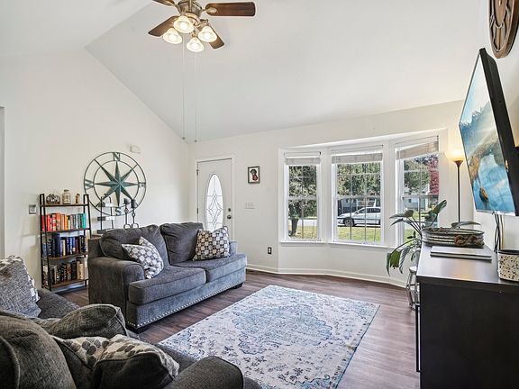3rd image of 7314 Horn Tavern Ct