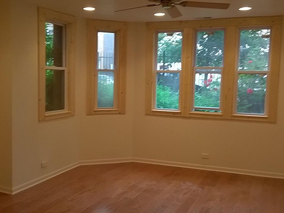 1st image of 6026 N Francisco Ave #G