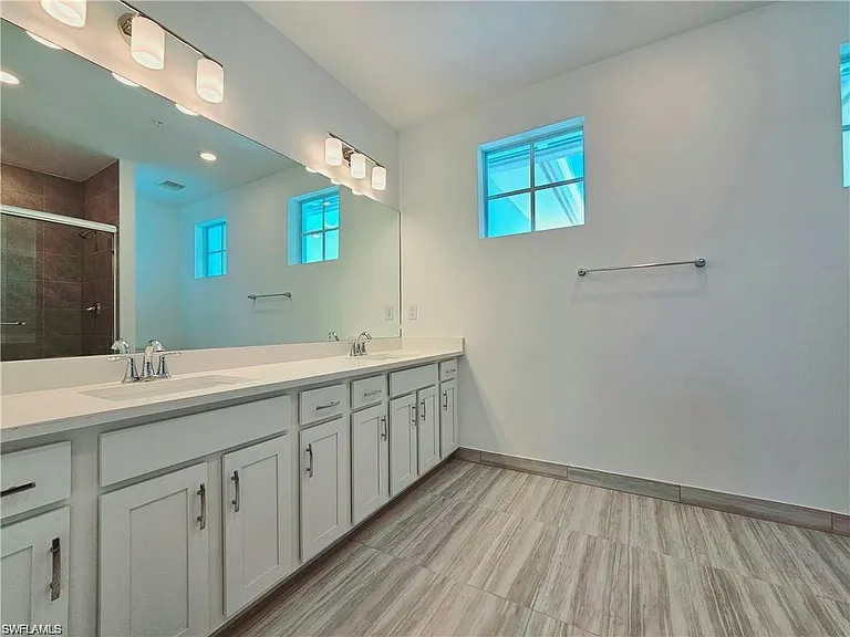 26330 Coco Cay Cir #201 — Photo 8