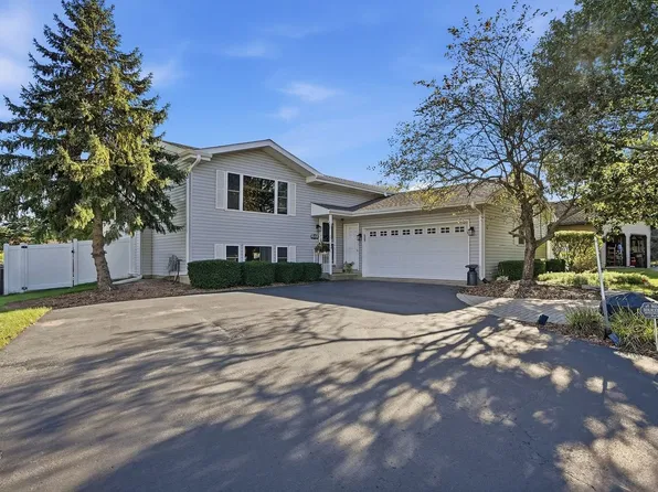 717 Lake Ct, New Lenox, IL 60451