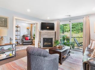 1001 Main St #14, East Greenwich, RI 02818