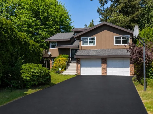 19541 119a Ave, Pitt Meadows, BC V3Y 1K9