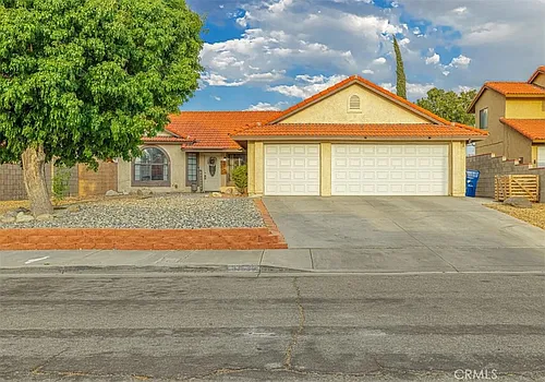 37526 Rose St Photo 1