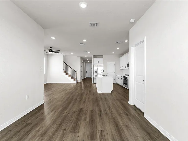 302 Willow Heights Dr — Photo 13