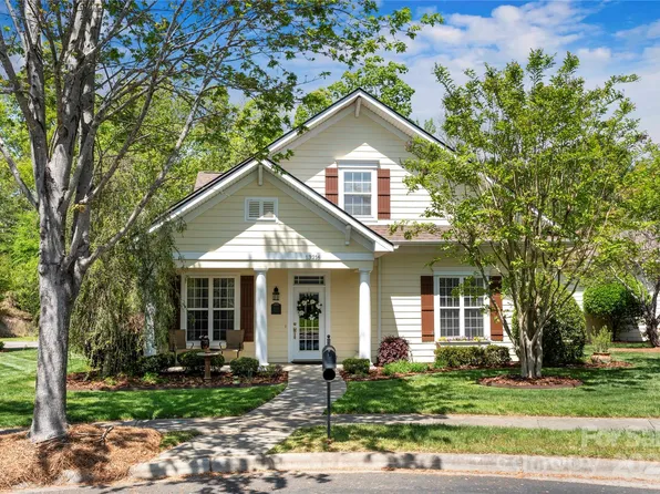 13216 Old Compton Ct, Pineville, NC 28134