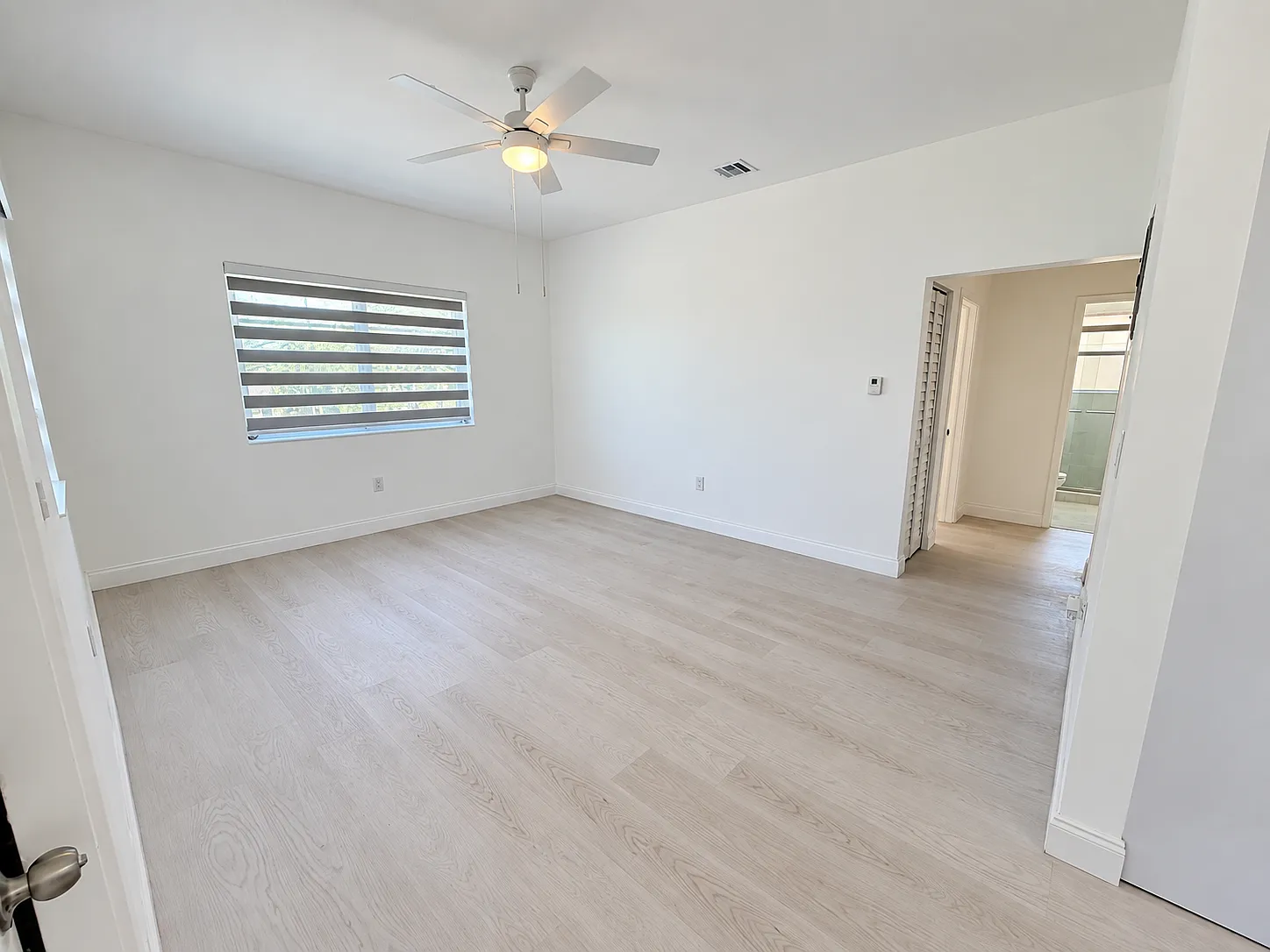 2 bed, $3,100 — Photo 3