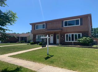 413 S Raven Rd, Shorewood, IL 60404