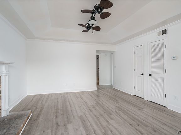 5th image of 2031 8th Ave #206
