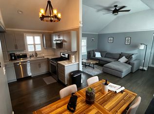 2870 Hartline Dr, Rochester Hills, MI 48309