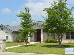 1226 Fox Glen Rd, New Braunfels, TX 78130